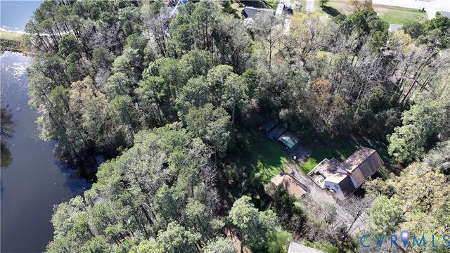11716 Ivywood Rd, Chester, VA 23831