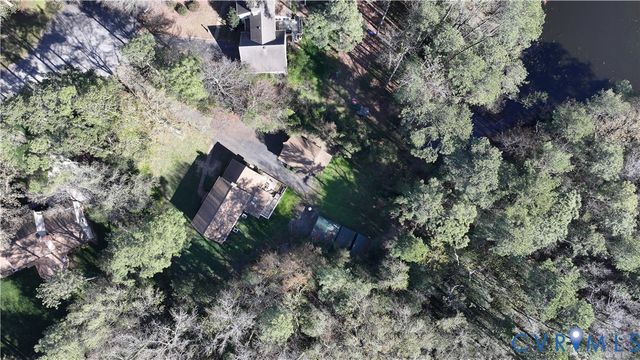 11716 Ivywood Rd, Chester, VA 23831