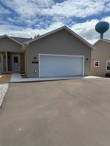 1933 Pine Ridge Drive, Manistee, MI 49660