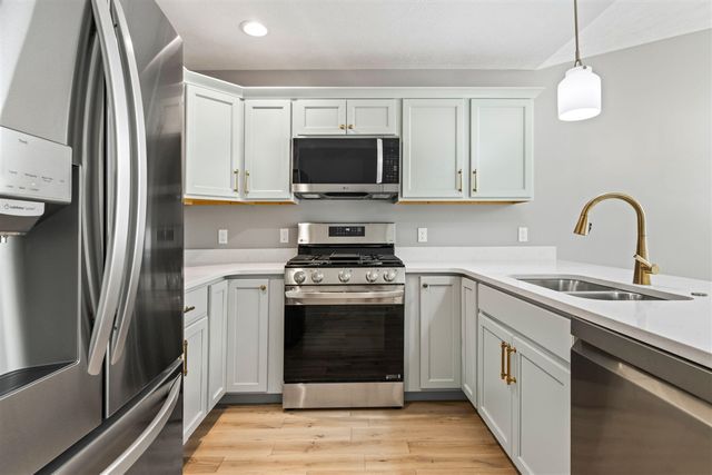 1933 Pine Ridge Drive, Manistee, MI 49660