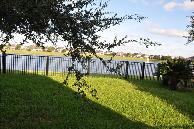 2170 Brittany Colony Drive, League City, TX 77573