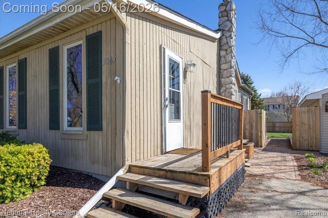 5067 Walsh Drive, Brighton, MI 48114