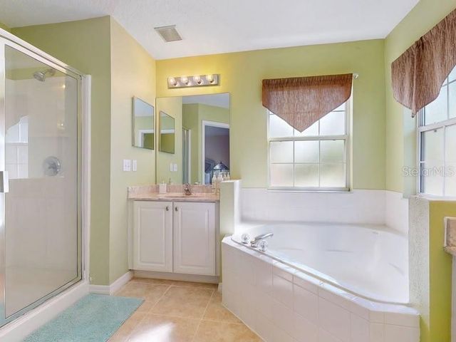 8519 LA ISLA DRIVE, Kissimmee, FL 34747