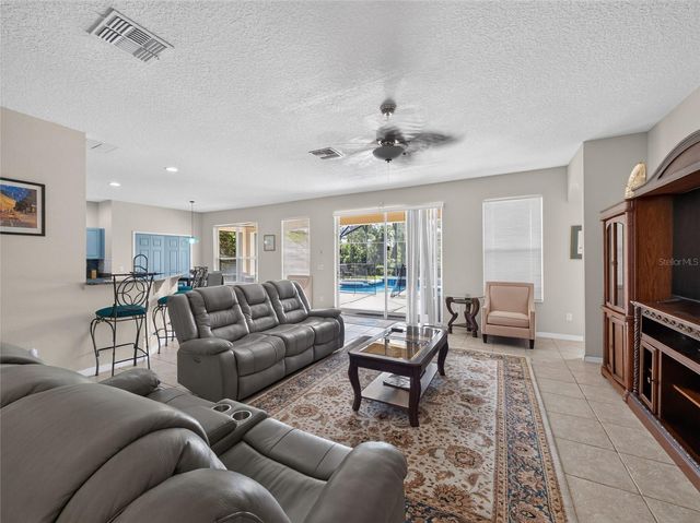 8519 LA ISLA DRIVE, Kissimmee, FL 34747
