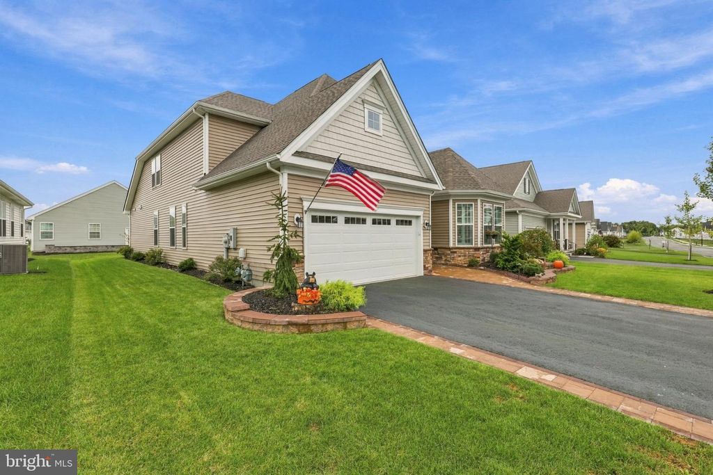 71 CHURCHILL BLVD, NEW EGYPT, NJ 08533 — photo 2