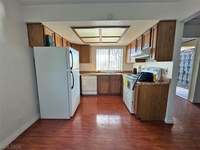 2205 Sun Avenue C, North Las Vegas, NV 89030