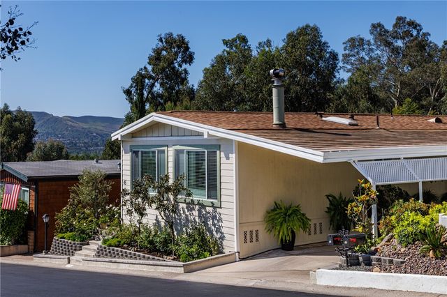 27703 Ortega 45, San Juan Capistrano, CA 92675