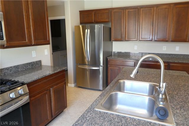 4054 Lower Saxon Avenue, North Las Vegas, NV 89085