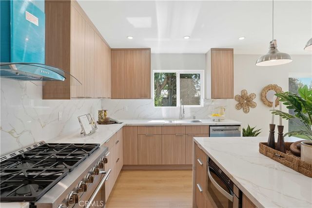 6670 Platt, West Hills, CA 91307