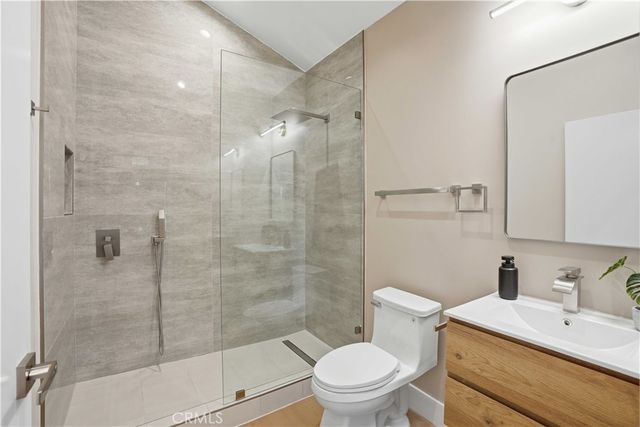6670 Platt, West Hills, CA 91307