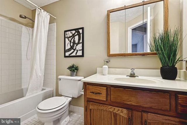 5555 FIRST STATESMAN LN, Alexandria, VA 22312