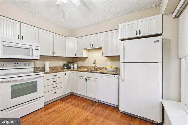 5555 FIRST STATESMAN LN, Alexandria, VA 22312