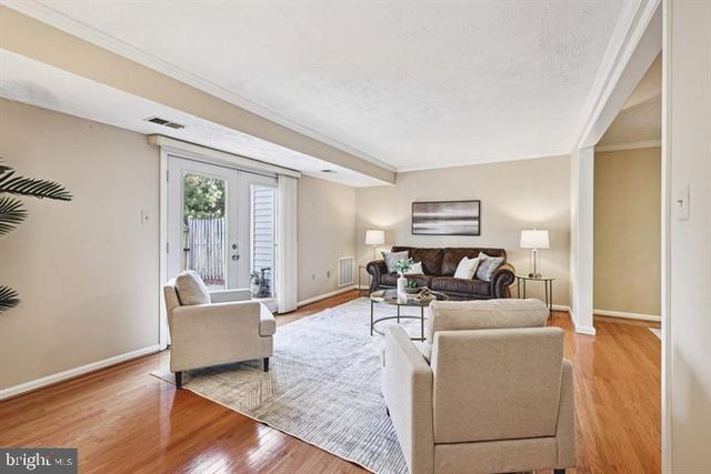 5555 FIRST STATESMAN LN, Alexandria, VA 22312