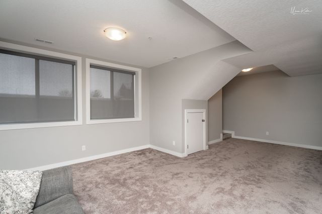 1516 NE Mocking Bird Lane, Grimes, IA 50111