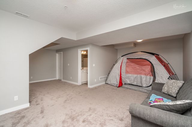 1516 NE Mocking Bird Lane, Grimes, IA 50111