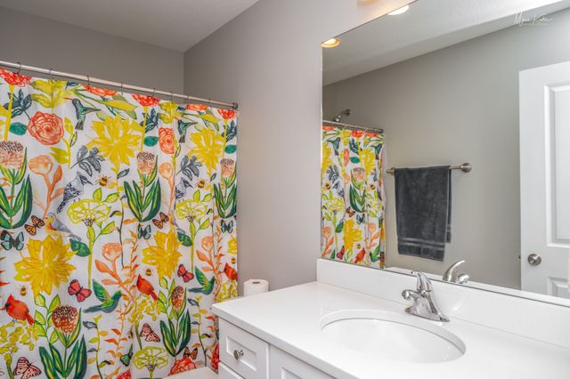 1516 NE Mocking Bird Lane, Grimes, IA 50111