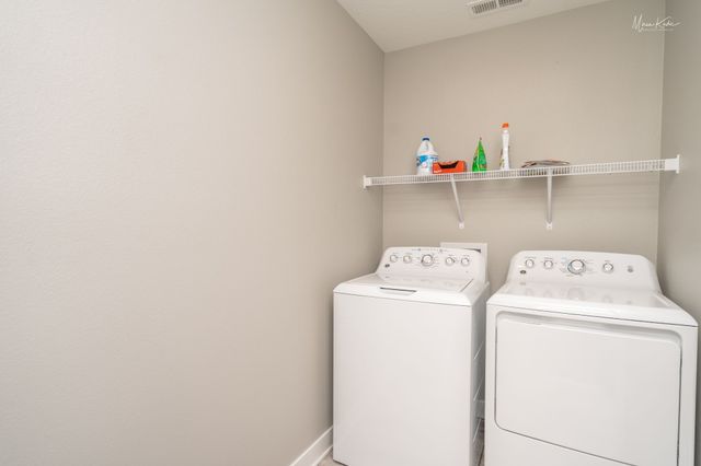 1516 NE Mocking Bird Lane, Grimes, IA 50111