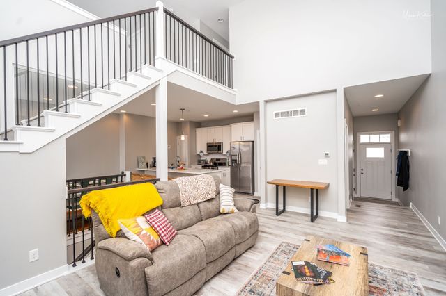 1516 NE Mocking Bird Lane, Grimes, IA 50111