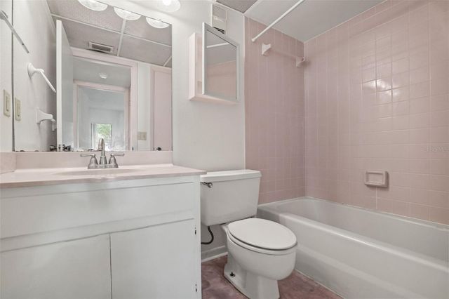 1200 TARPON WOODS BOULEVARD L4, Palm Harbor, FL 34685