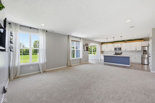 882 Oaklawn Drive, Westfield, IN 46074