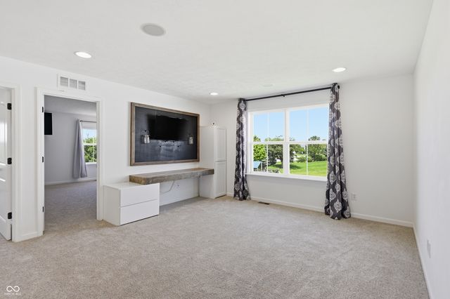 882 Oaklawn Drive, Westfield, IN 46074
