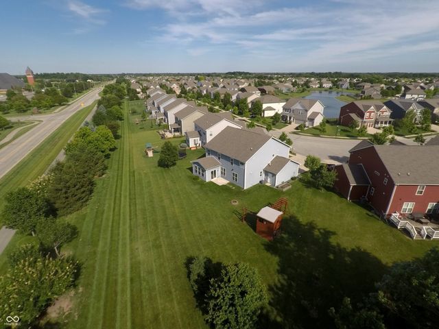 882 Oaklawn Drive, Westfield, IN 46074