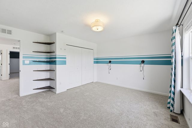 882 Oaklawn Drive, Westfield, IN 46074
