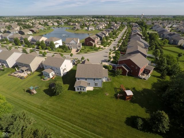 882 Oaklawn Drive, Westfield, IN 46074