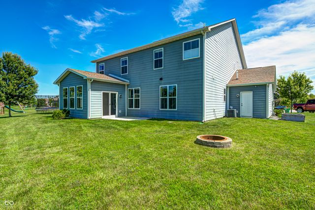 882 Oaklawn Drive, Westfield, IN 46074