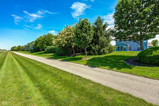 882 Oaklawn Drive, Westfield, IN 46074