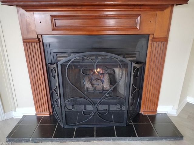 125 Breezyridge Way, Mount Airy, NC 27030