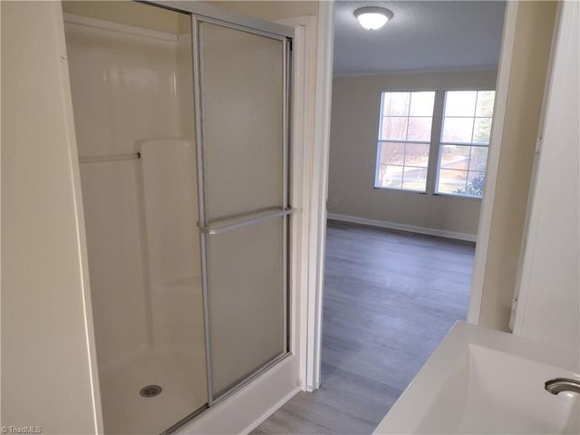 125 Breezyridge Way, Mount Airy, NC 27030