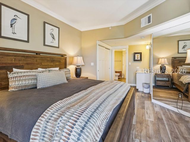 75 Ocean Ln Apt 502, Hilton Head Island, SC 29928