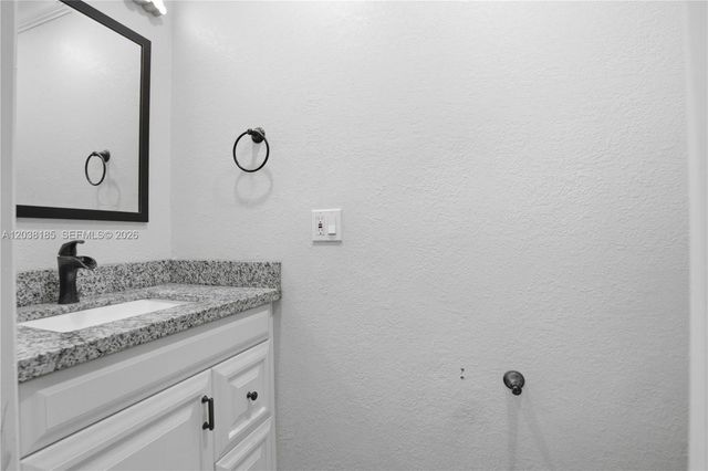 2882 Coral Springs Dr 2882, Coral Springs, FL 33065