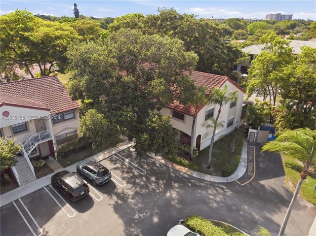 2882 Coral Springs Dr 2882, Coral Springs, FL 33065
