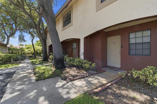 2882 Coral Springs Dr 2882, Coral Springs, FL 33065