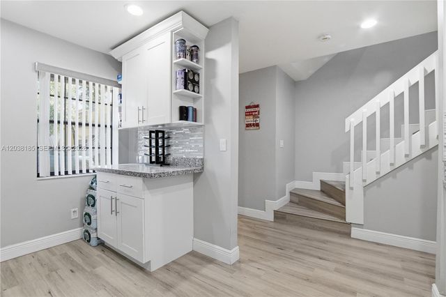 2882 Coral Springs Dr 2882, Coral Springs, FL 33065