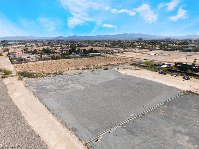 6721 Rogers Street, Las Vegas, NV 89118