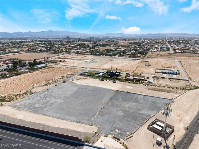 6721 Rogers Street, Las Vegas, NV 89118