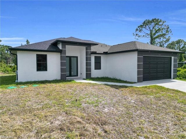 3111 51st ST W, Lehigh Acres, FL 33971