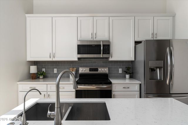 421 W 6TH Street 1013, Tempe, AZ 85281
