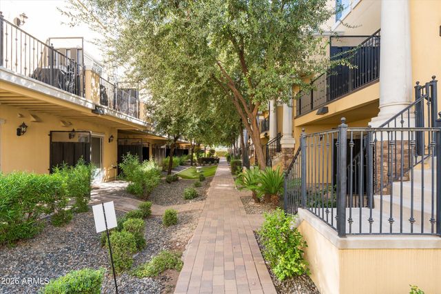 421 W 6TH Street 1013, Tempe, AZ 85281
