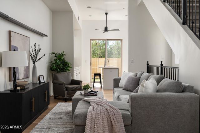 421 W 6TH Street 1013, Tempe, AZ 85281