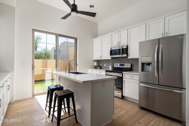 421 W 6TH Street 1013, Tempe, AZ 85281