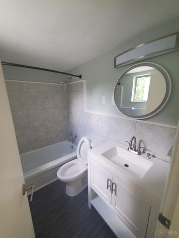 2539 Vera Avenue, Golf Manor, OH 45237