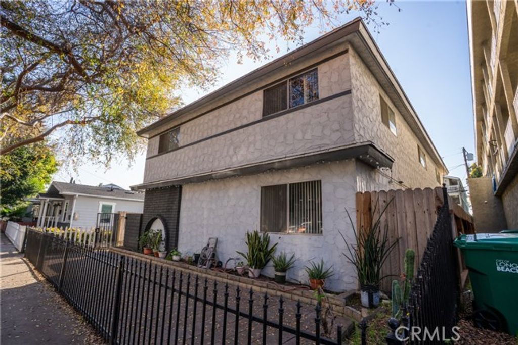 1123 Ohio, Long Beach, CA 90804