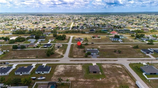 1747 Diplomat PKWY W, Cape Coral, FL 33993