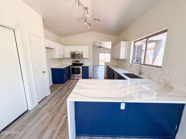 3428 W VIA DEL SOL Drive, Phoenix, AZ 85027