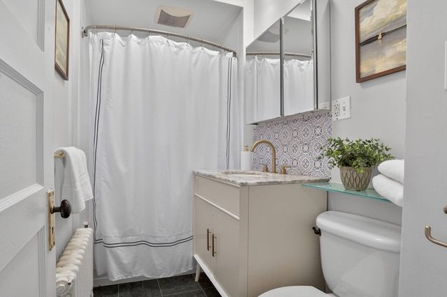 83 Glen Rd 2, Boston, MA 02130