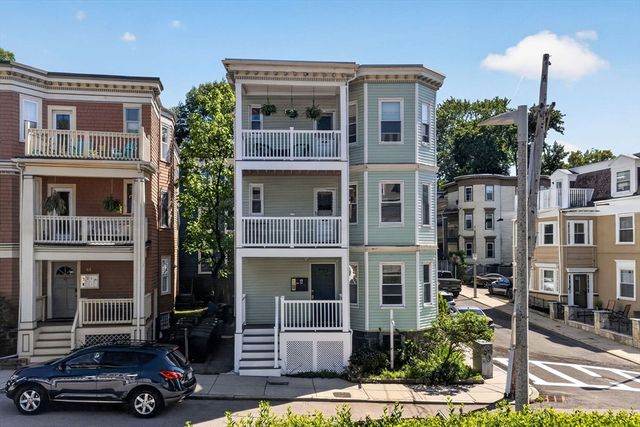 83 Glen Rd 2, Boston, MA 02130